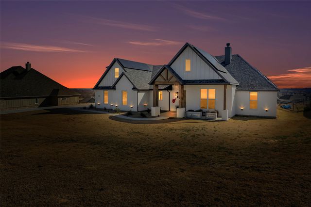 1040 Agnes N, Springtown, TX 76082