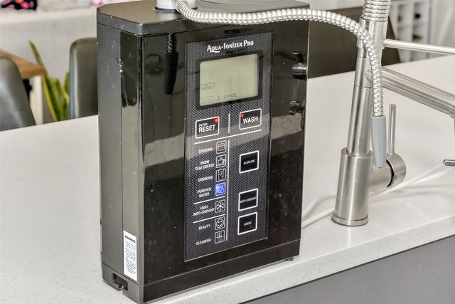 1040 Agnes N, Springtown, TX 76082