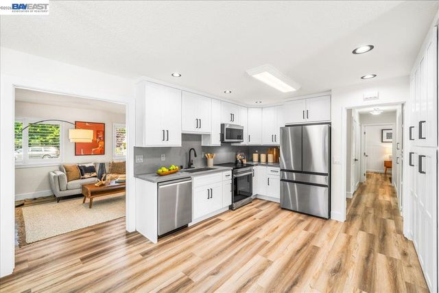 533 Cinnabar Dr, Livermore, CA 94550