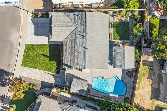 533 Cinnabar Dr, Livermore, CA 94550
