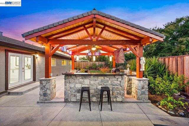533 Cinnabar Dr, Livermore, CA 94550