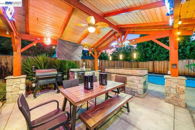 533 Cinnabar Dr, Livermore, CA 94550