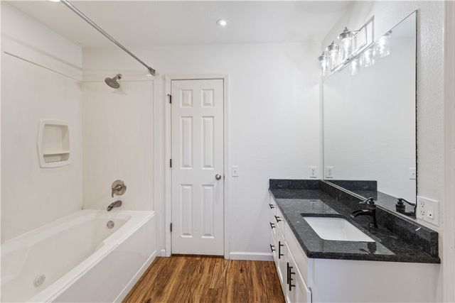 521 Prairie Street, Lowell, AR 72745