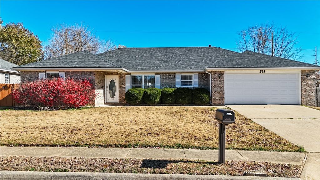 521 Prairie Street, Lowell, AR 72745