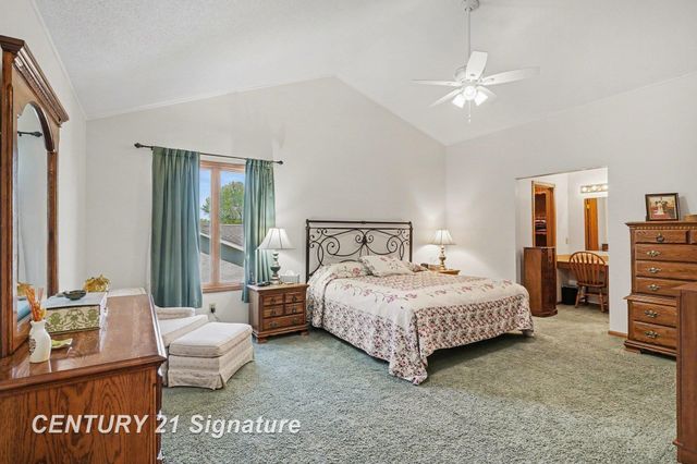 563 Puritan Drive, Saginaw Twp, MI 48638