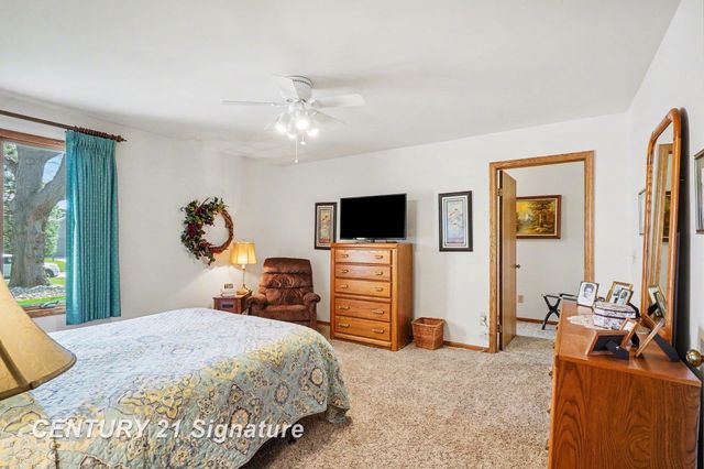 563 Puritan Drive, Saginaw Twp, MI 48638