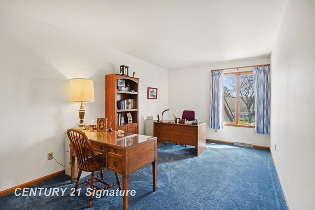 563 Puritan Drive, Saginaw Twp, MI 48638