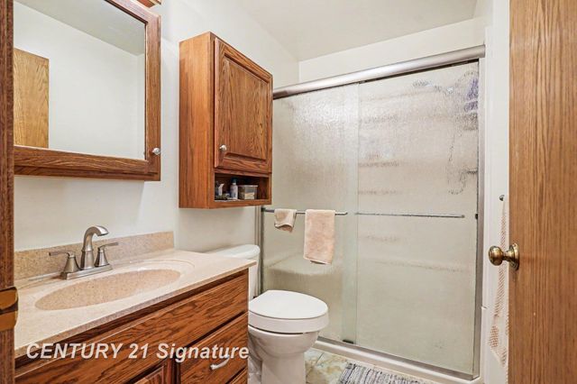 563 Puritan Drive, Saginaw Twp, MI 48638