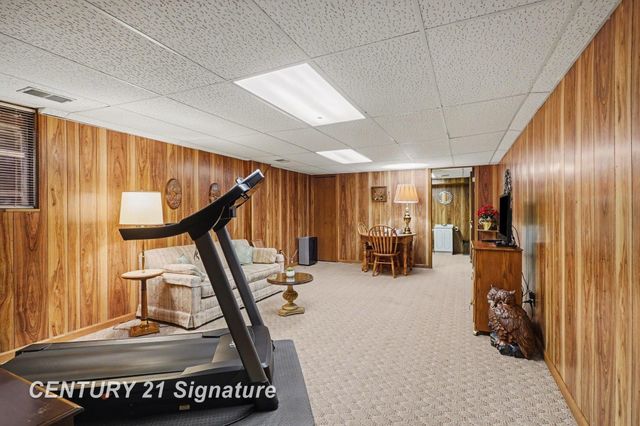 563 Puritan Drive, Saginaw Twp, MI 48638