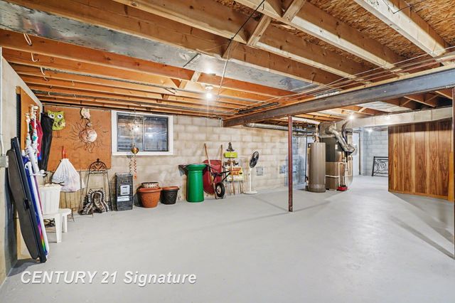 563 Puritan Drive, Saginaw Twp, MI 48638
