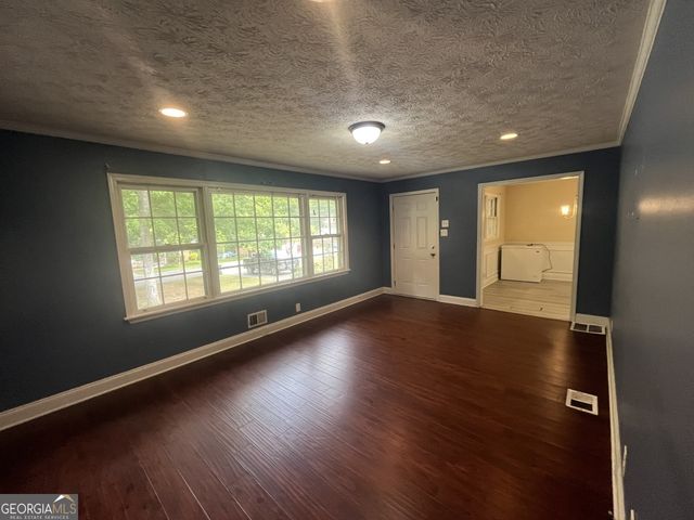 1314 Greenview Drive, Griffin, GA 30224