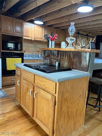 842 Windy Ridge, Elizabeth, WV 26143