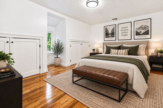 11 Wilson St, Hopkinton, MA 01748