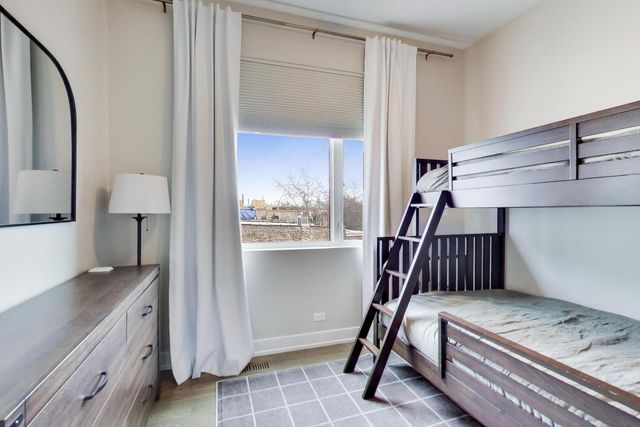 1121 N Western Avenue 4N, Chicago, IL 60622