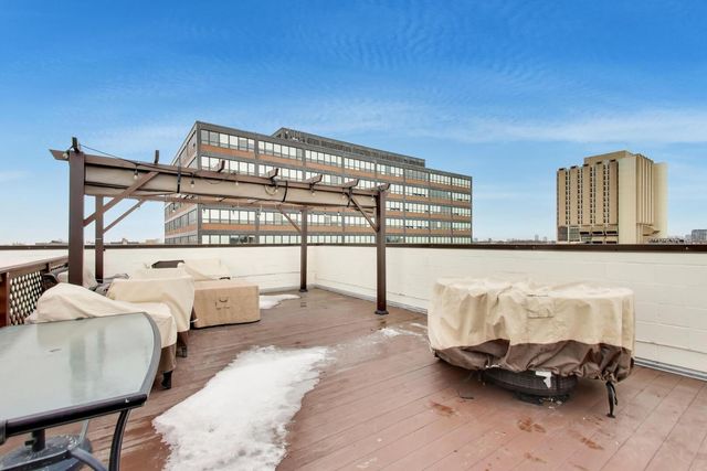 1121 N Western Avenue 4N, Chicago, IL 60622