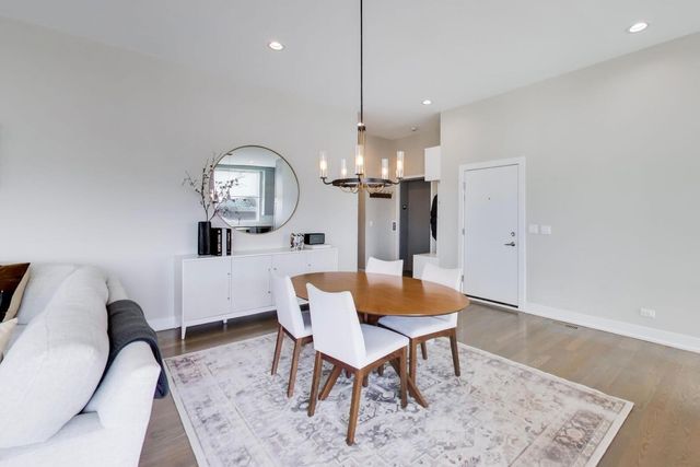 1121 N Western Avenue 4N, Chicago, IL 60622