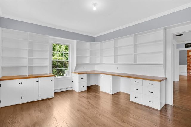 102 Miller St, Ludlow, MA 01056