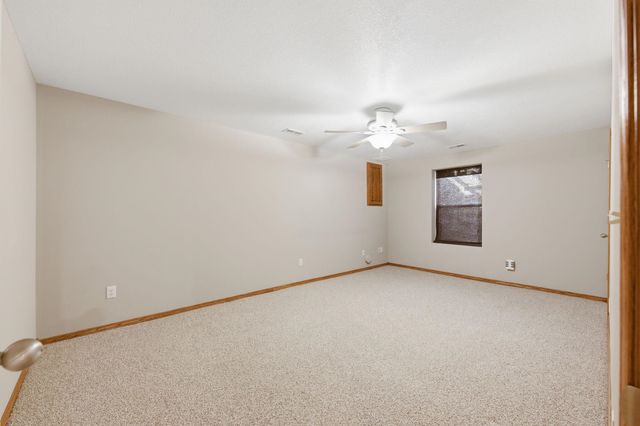 1407 N Spring Ridge Dr, Derby, KS 67037