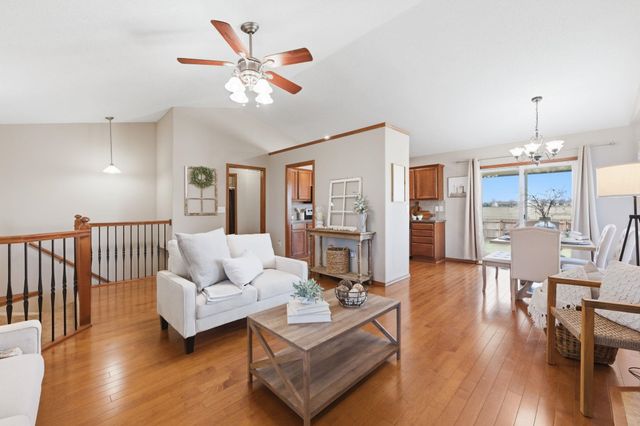 1407 N Spring Ridge Dr, Derby, KS 67037