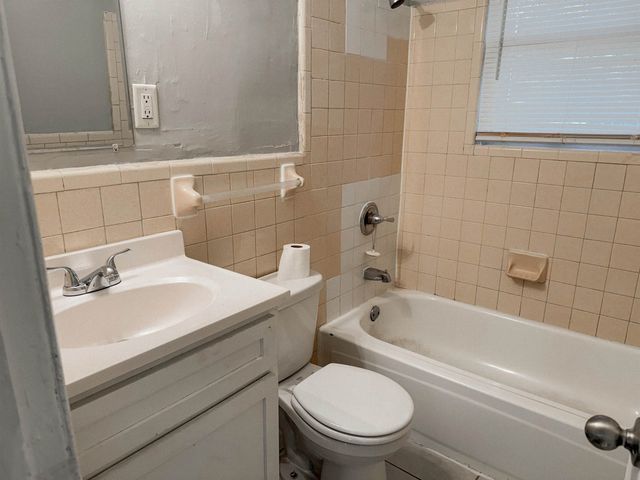 1872 PORTLAND AVE, Memphis, TN 38127