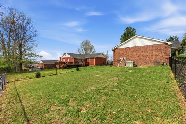 100 Patton Ct, Ashland City, TN 37015
