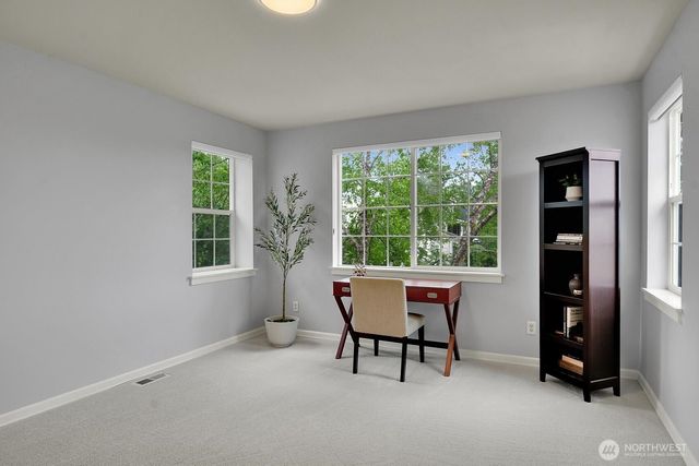 6214 Douglas Avenue SE, Snoqualmie, WA 98065