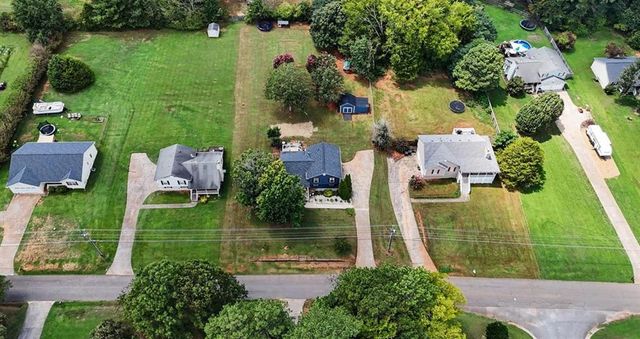 1216 Hardin Bridge Road, Euharlee, GA 30145