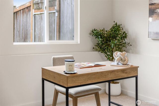 15601 125th Place NE, Woodinville, WA 98072