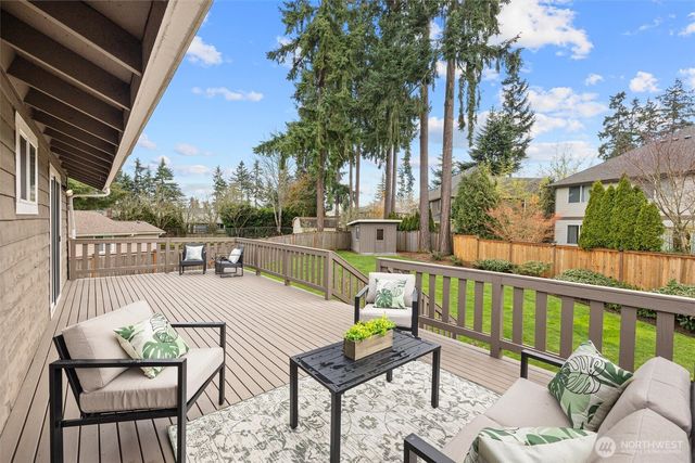 15601 125th Place NE, Woodinville, WA 98072