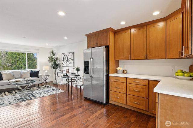 15601 125th Place NE, Woodinville, WA 98072