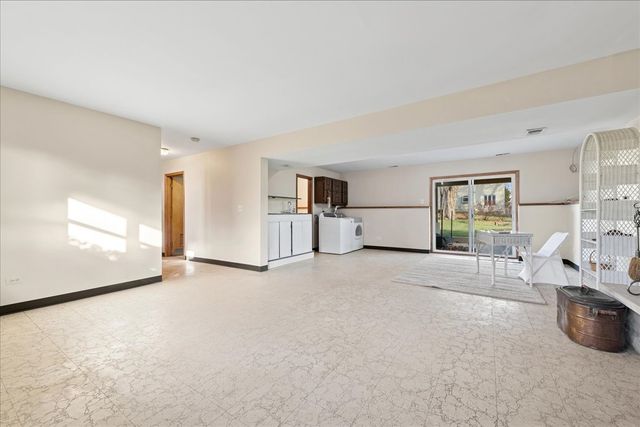 23565 N Park Road, Lake Zurich, IL 60047