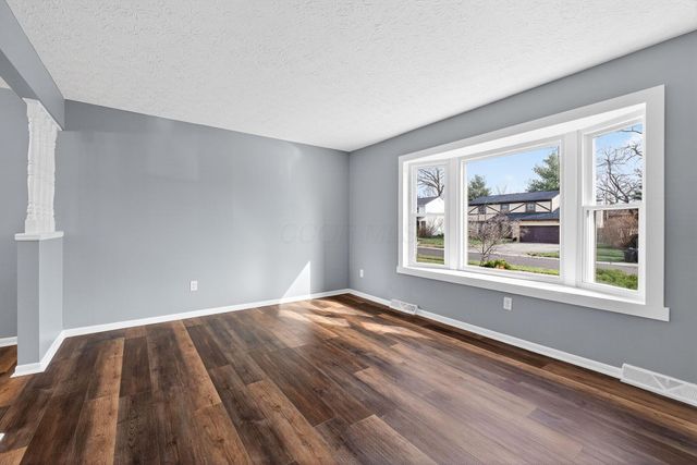 195 Parkwood Avenue, Pickerington, OH 43147