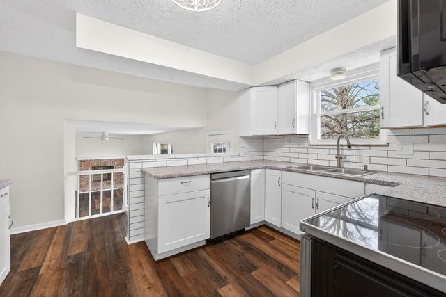 195 Parkwood Avenue, Pickerington, OH 43147