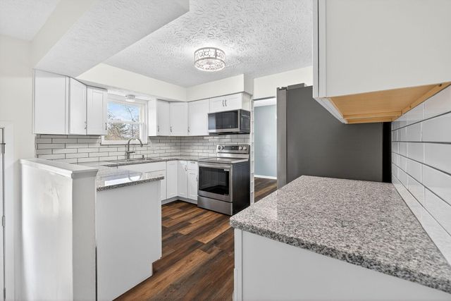 195 Parkwood Avenue, Pickerington, OH 43147