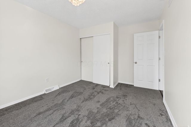 195 Parkwood Avenue, Pickerington, OH 43147