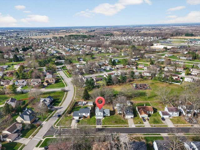 195 Parkwood Avenue, Pickerington, OH 43147