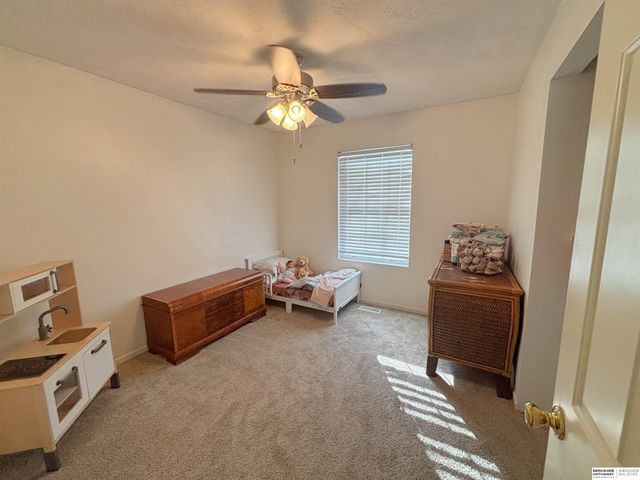 13022 Nebraska Avenue, Omaha, NE 68164