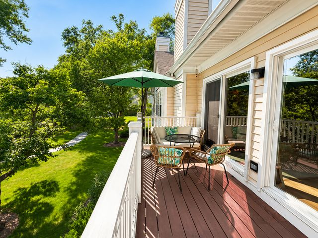 585 Edinburgh Lane B, Prospect Heights, IL 60070