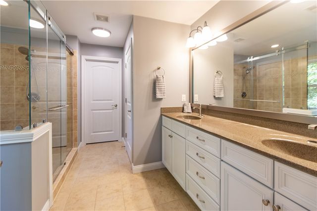 880 Sunrise Ridge Court, Maineville, OH 45039