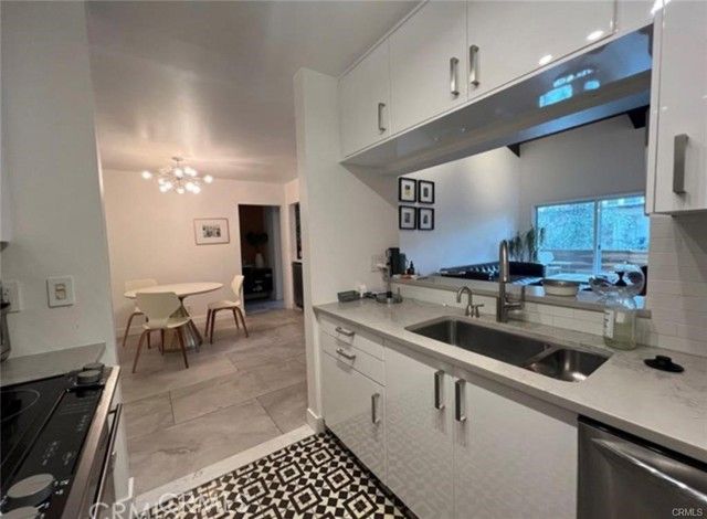 5460 White Oak A305, Encino (los Angeles), CA 91316