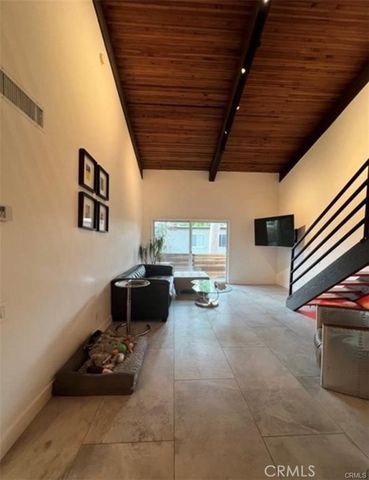 5460 White Oak A305, Encino (los Angeles), CA 91316