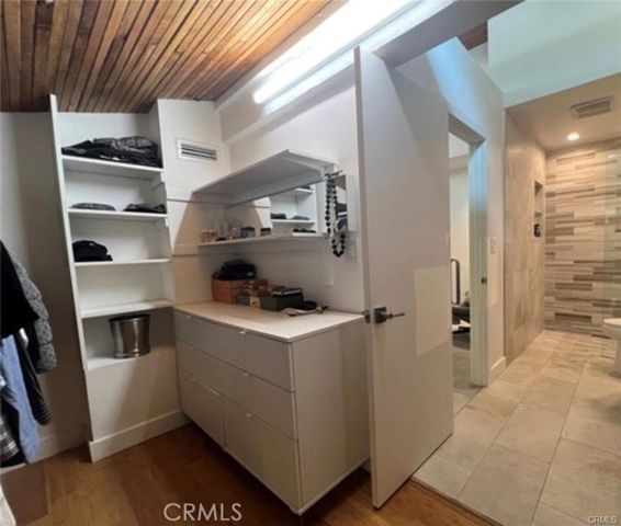 5460 White Oak A305, Encino (los Angeles), CA 91316