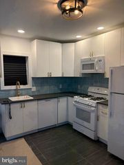 1143 DURFOR ST, Philadelphia, PA 19148
