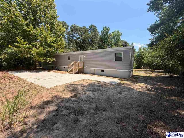6739 E National Cemetery Rd, Florence, SC 29506