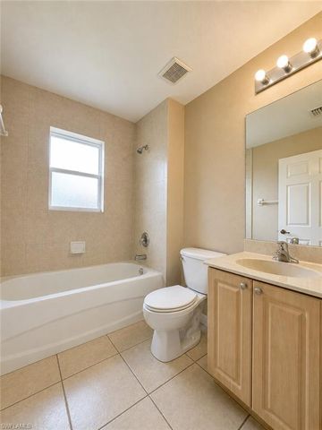 3304 Skyline BLVD 201, Cape Coral, FL 33914