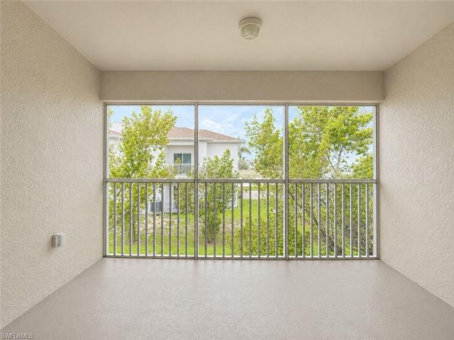 3304 Skyline BLVD 201, Cape Coral, FL 33914