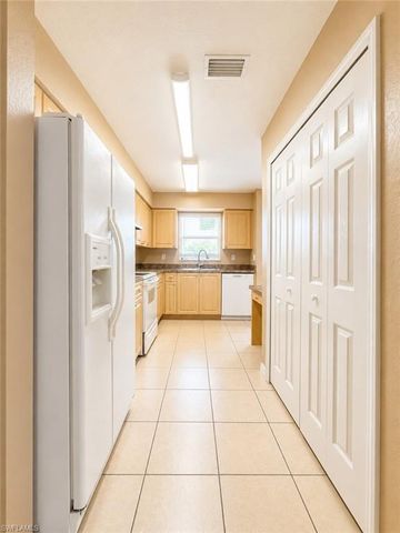 3304 Skyline BLVD 201, Cape Coral, FL 33914