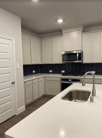 7833 Sunset Boulevard, Rowlett, TX 75088