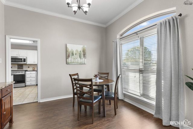 10 PARK PLACE CIRCLE, Iowa Park, TX 76367