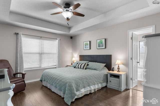 10 PARK PLACE CIRCLE, Iowa Park, TX 76367